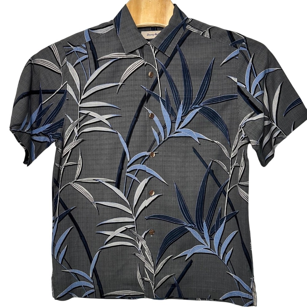 Tommy Bahama Men's Small Gray Silk Bamboo Leaf Short‎ Sleeve Button Down Shirt